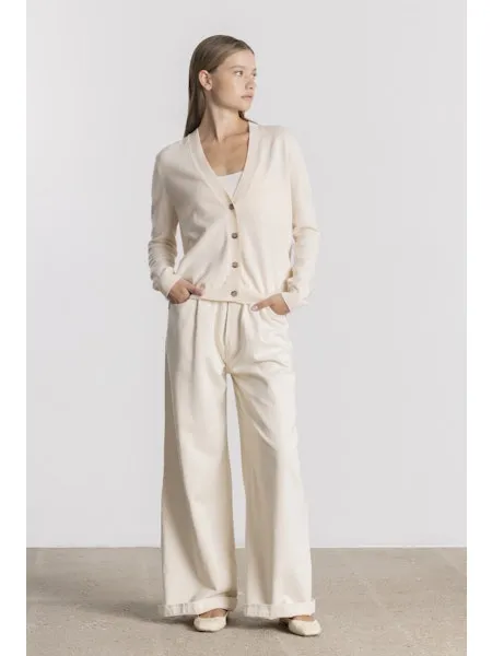 Allude V Neck Cardigan in Natural