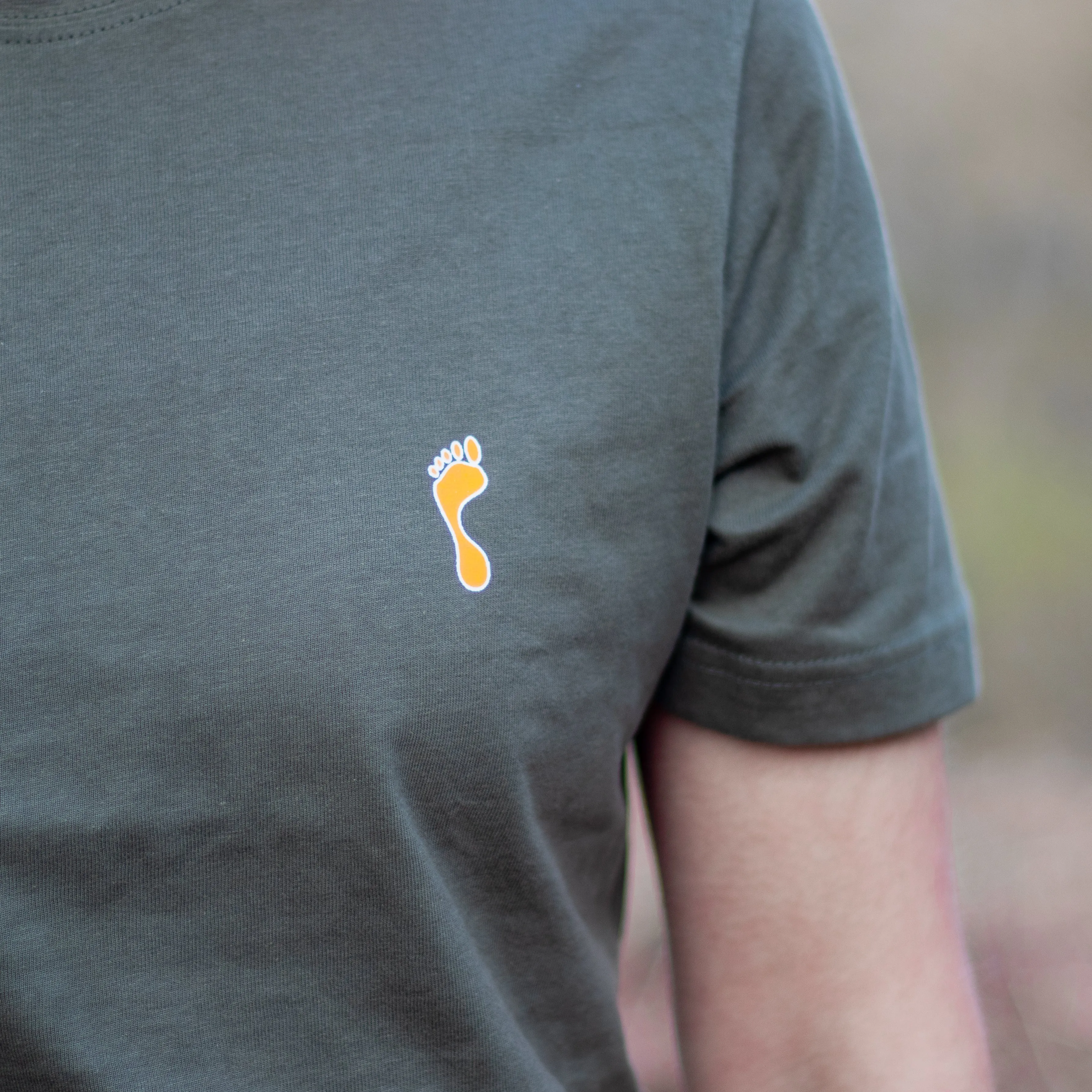 Barefoot Junkie Explore T-Shirt Olive (Unisex Fit)