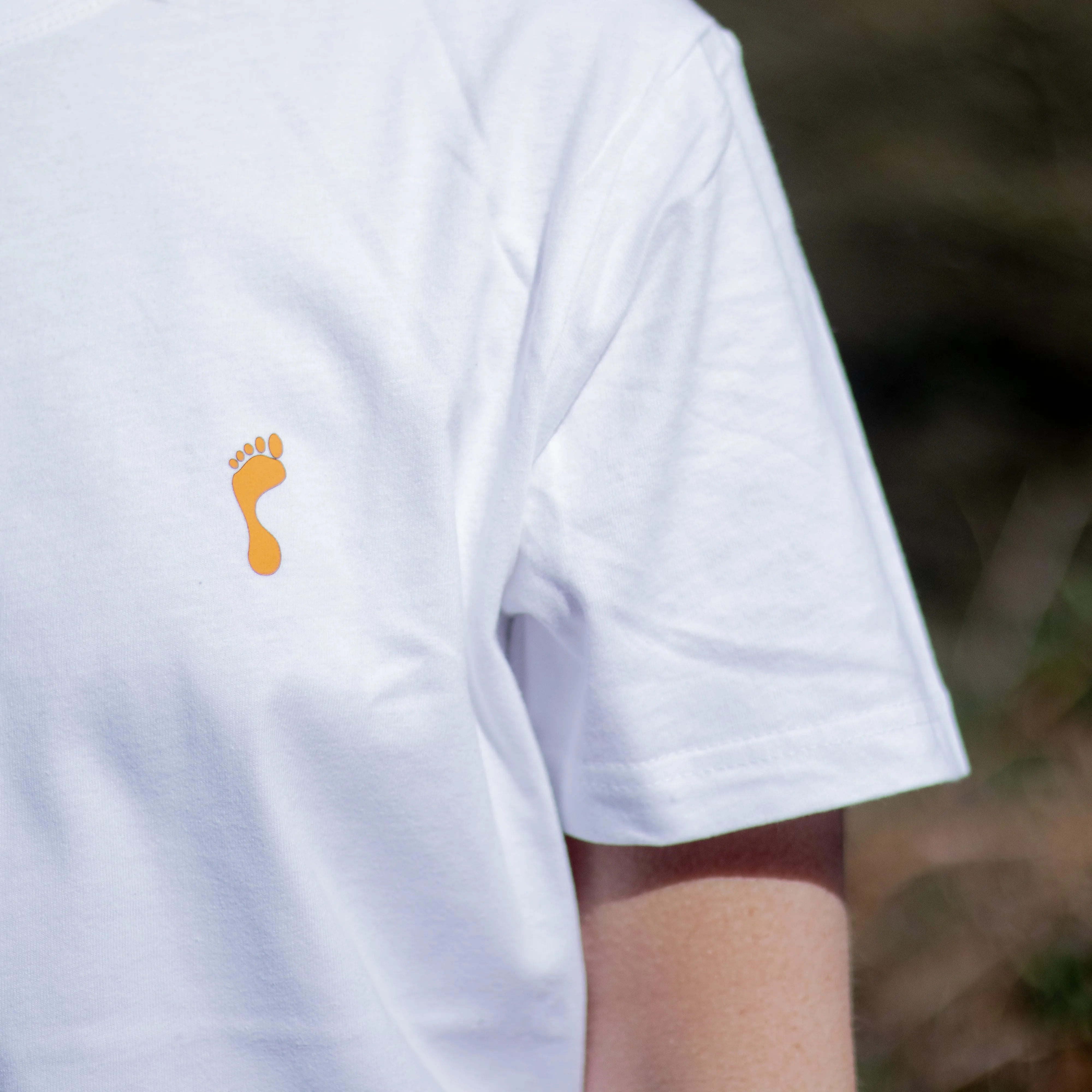 Barefoot Junkie Explore T-Shirt White (Unisex Fit)