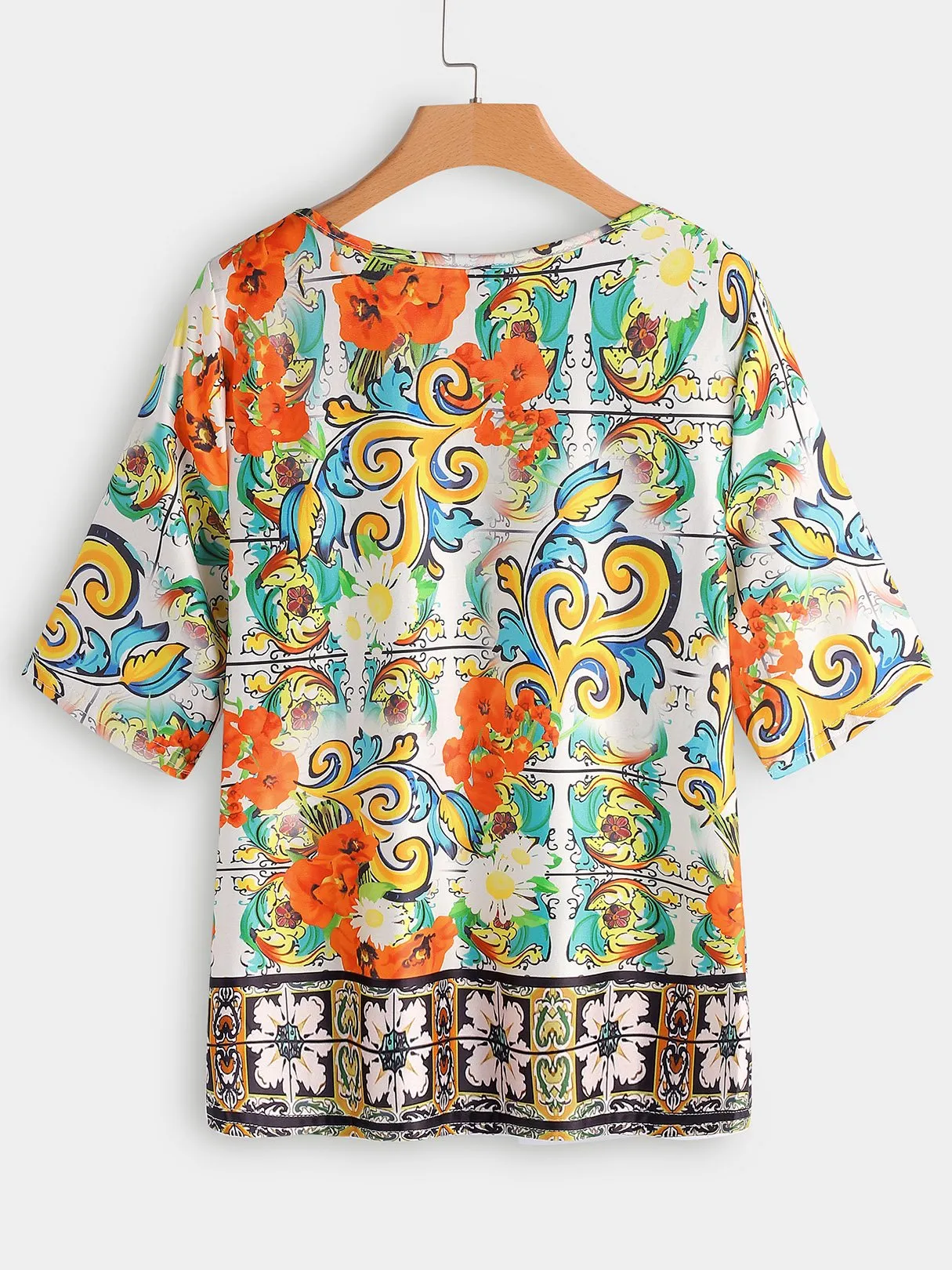 OEM ODM V-Neck Floral Print Half Sleeve Green T-Shirts