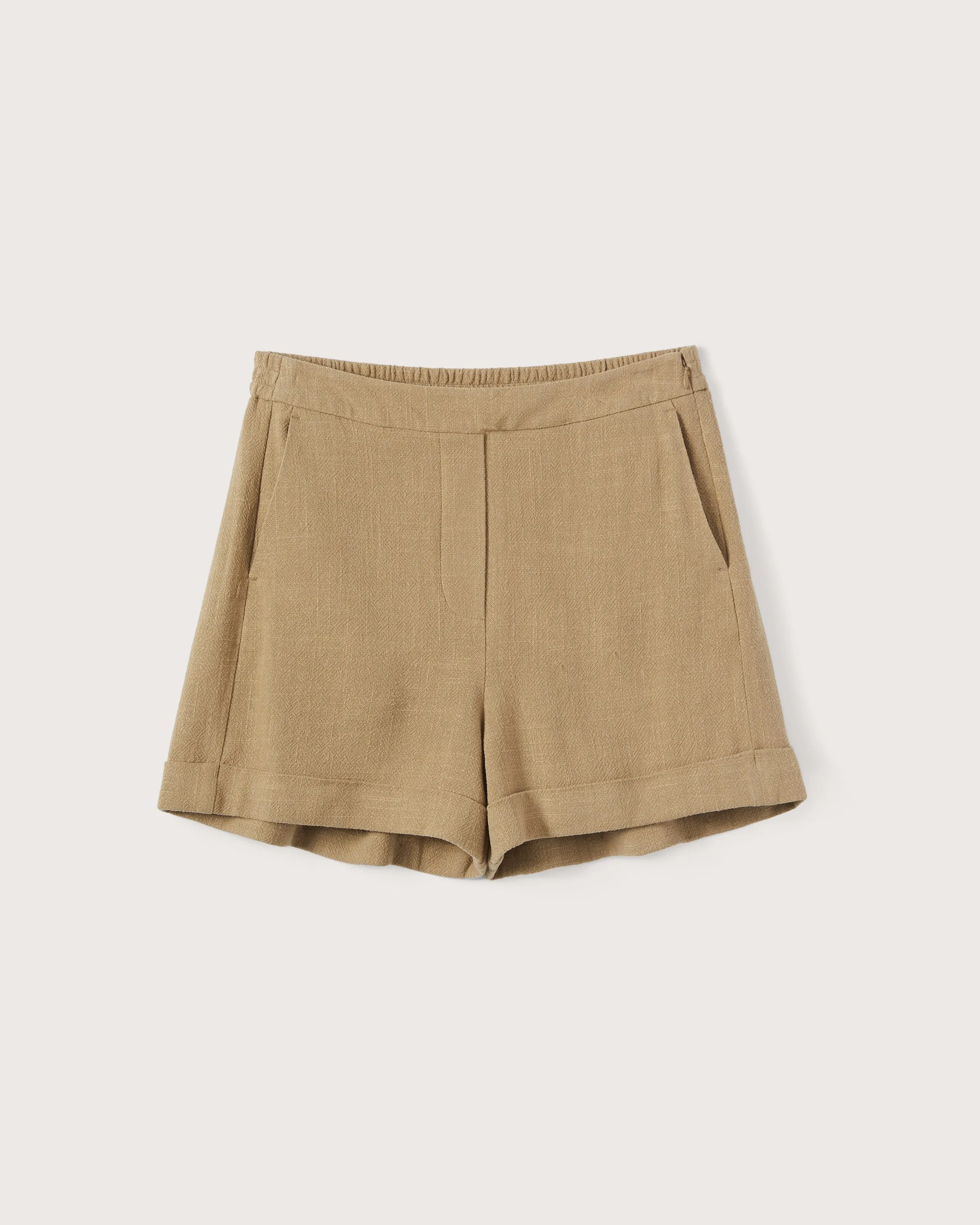 The Annie Linen Short in Light brown