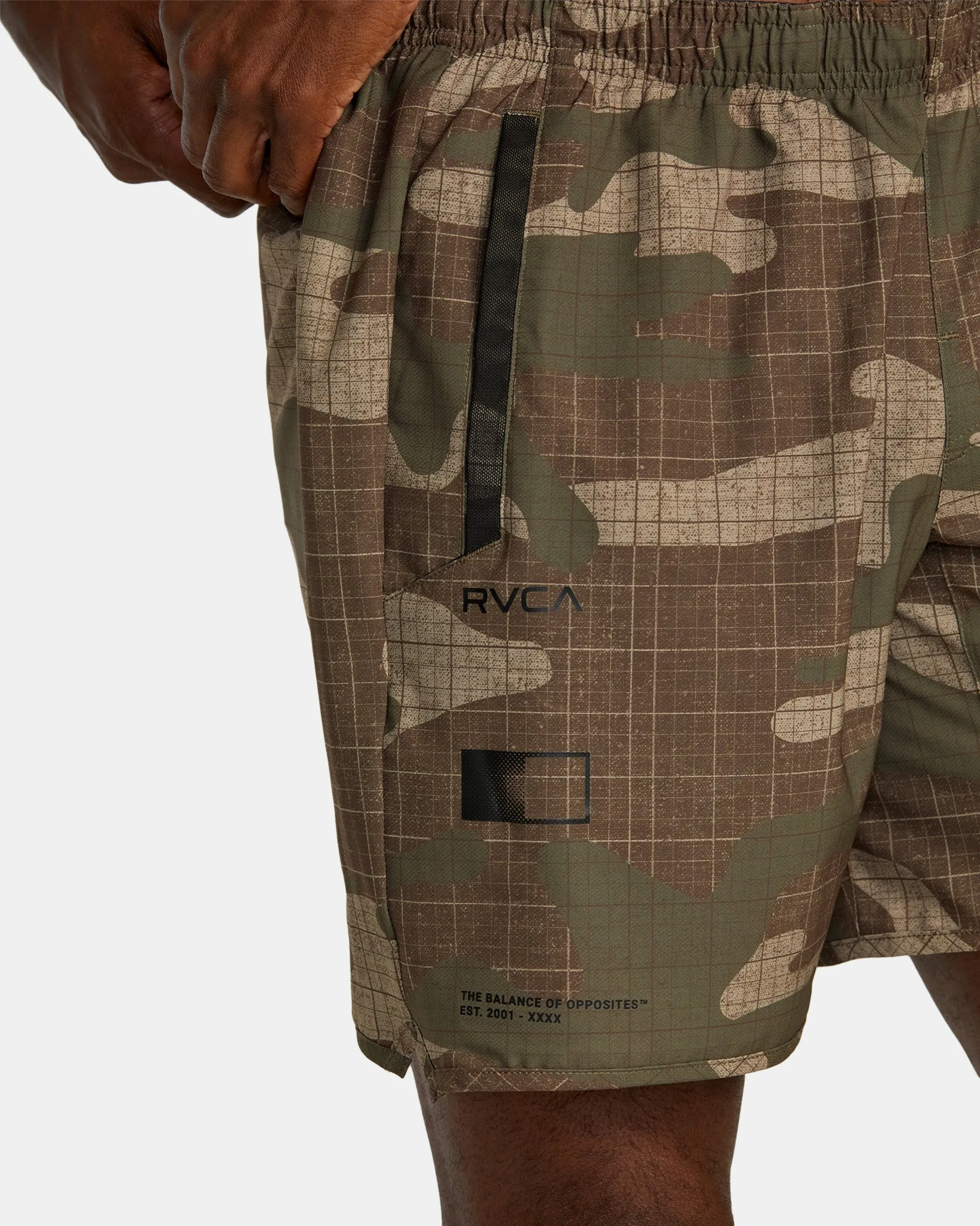 Yogger Stretch Elastic Waist Shorts 17" - Desert Camo